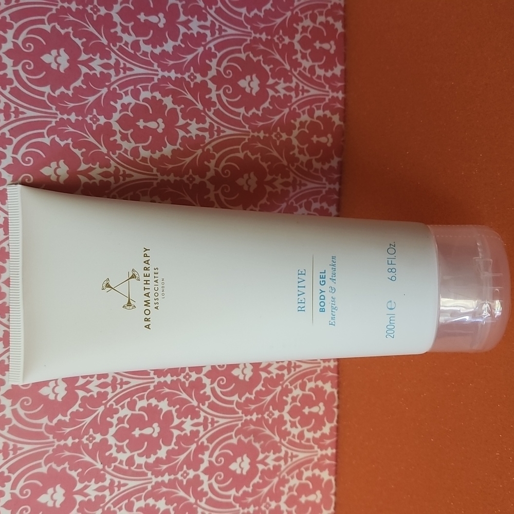 REVIVE Body Gel